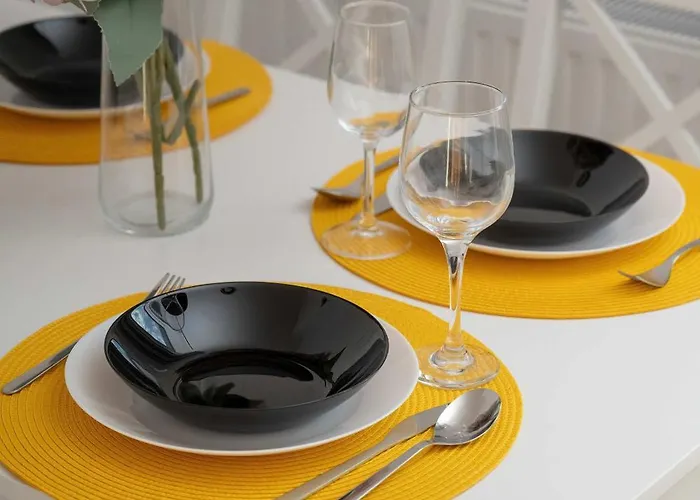 Cosy With Balcony By Renters Apartment Wroclaw