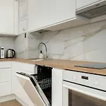 Cosy With Balcony By Renters * Βρότσλαβ