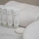 Cosy With Balcony By Renters Βρότσλαβ