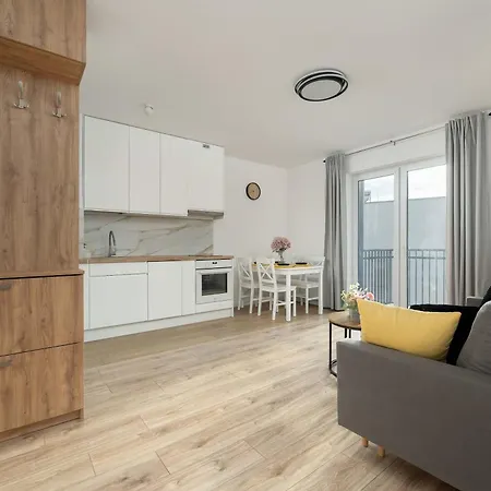 Cosy With Balcony By Renters Appartamento *