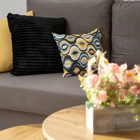 Cosy With Balcony By Renters Вроцлав