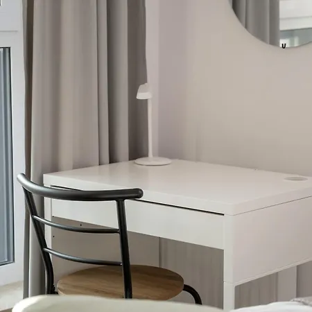 Апартаменты Cosy With Balcony By Renters Вроцлав