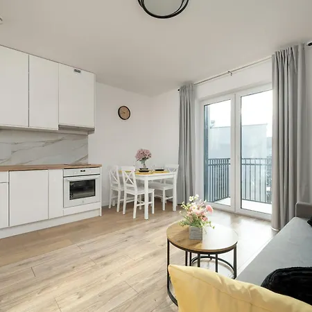 Апартаменты Cosy With Balcony By Renters Вроцлав