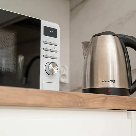 Cosy With Balcony By Renters Вроцлав