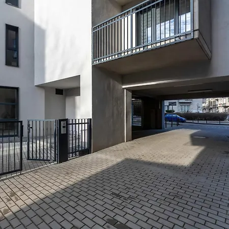 Cosy With Balcony By Renters * Вроцлав