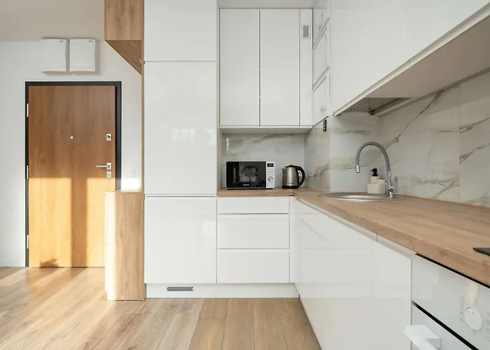 Apartamento Cosy With Balcony By Renters