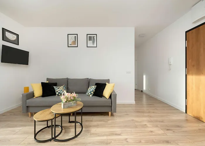 Apartment Cosy With Balcony By Renters *