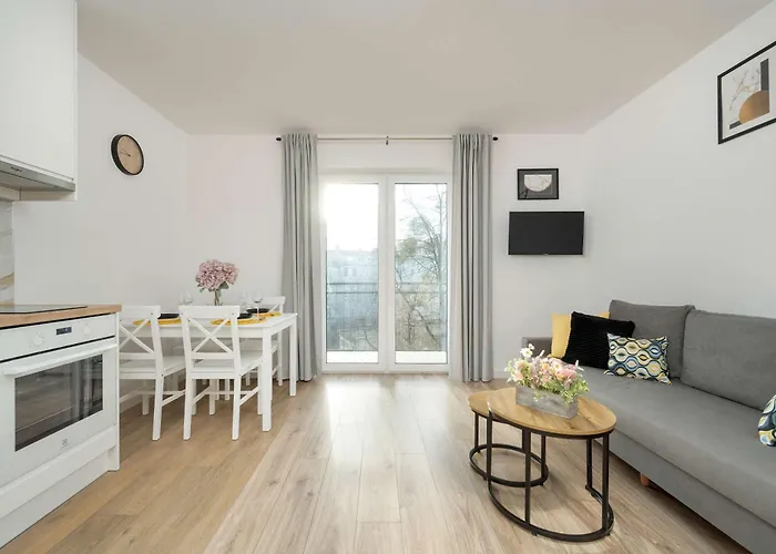 Cosy With Balcony By Renters Apartamento *