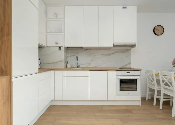 Apartamento Cosy With Balcony By Renters *