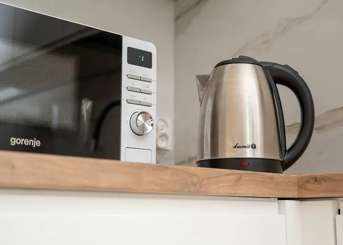 Cosy With Balcony By Renters Wroclaw