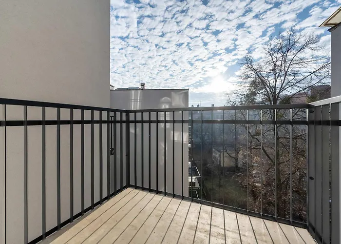 Apartamento Cosy With Balcony By Renters *